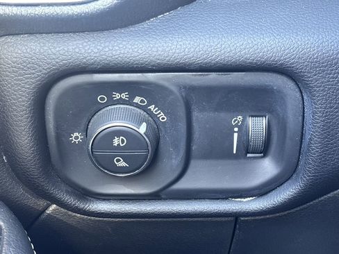 Used 2024 RAM 2500 Big Horn image 26