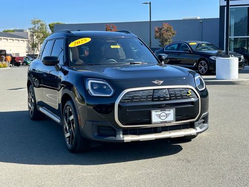 Used 2025 MINI Cooper Countryman SE w/ Comfort Package Max image 7