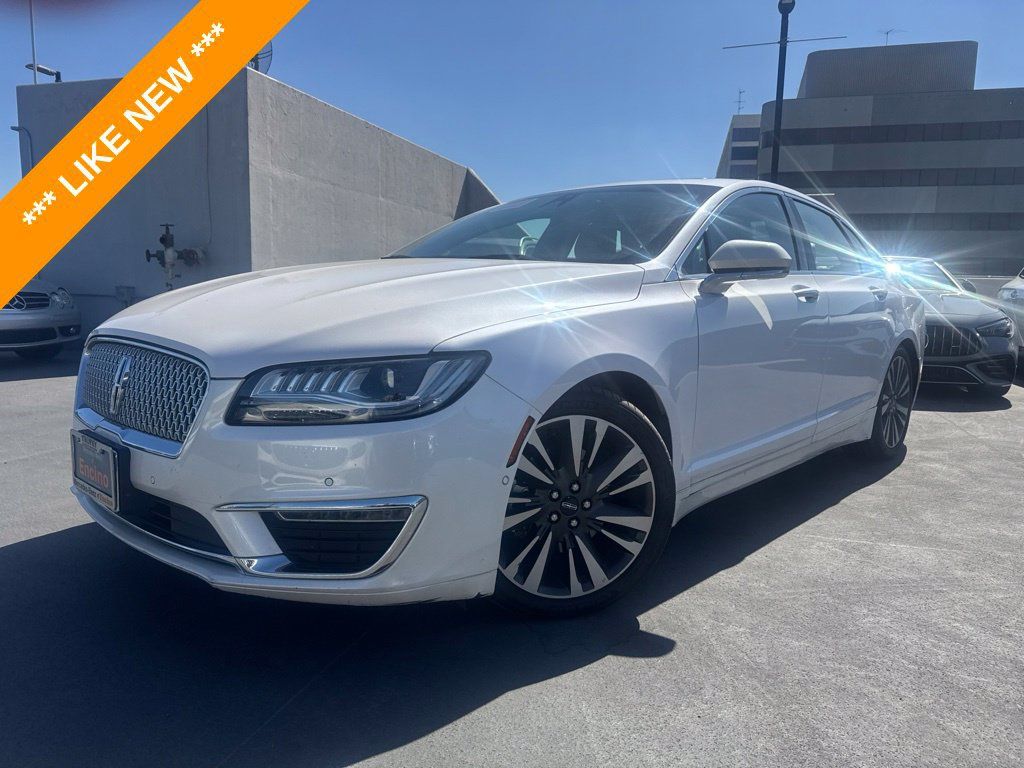 Used 2019 Lincoln MKZ Reserve FWD image 1