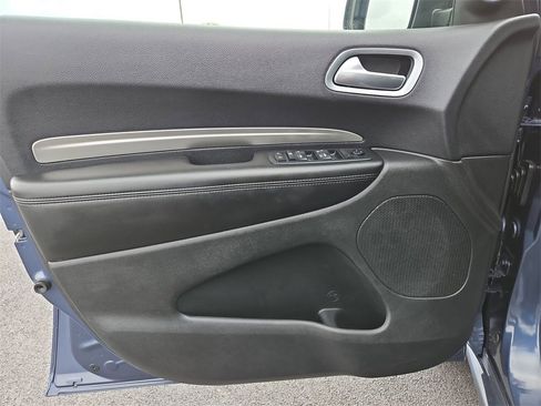 Used 2020 Dodge Durango SXT image 28