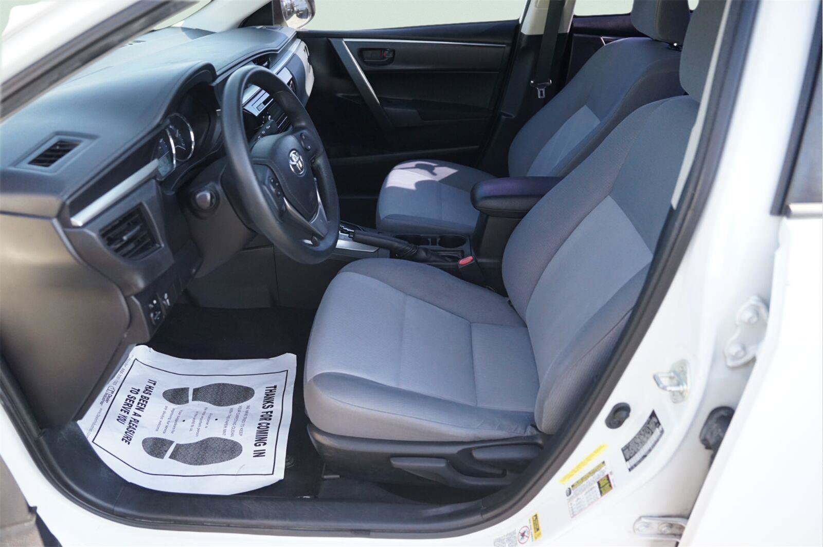 Used 2015 Toyota Corolla L FWD image 9