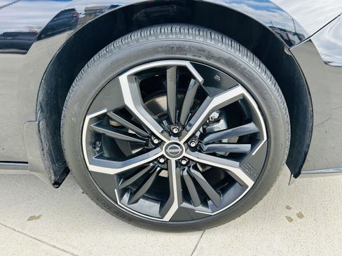 Used 2023 Nissan Altima 2.5 SR w/ SR Premium Package image 37