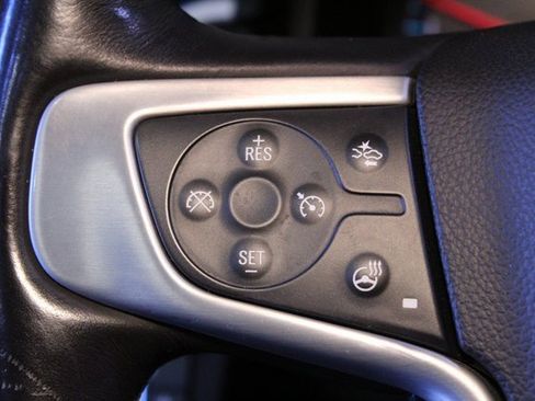 Used 2017 GMC Yukon XL SLT image 24