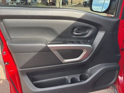 Certified 2024 Nissan Titan SV image 21