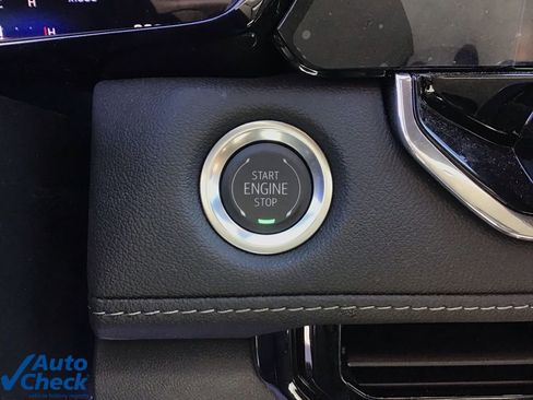 Used 2025 Chevrolet Colorado LT w/ Advanced Trailering Package image 33