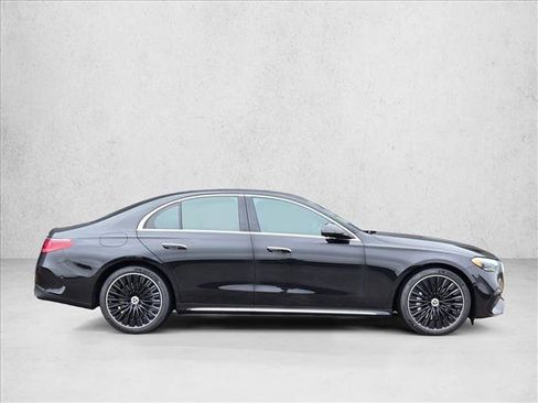 New 2026 Mercedes-Benz E 450 4MATIC Sedan image 4