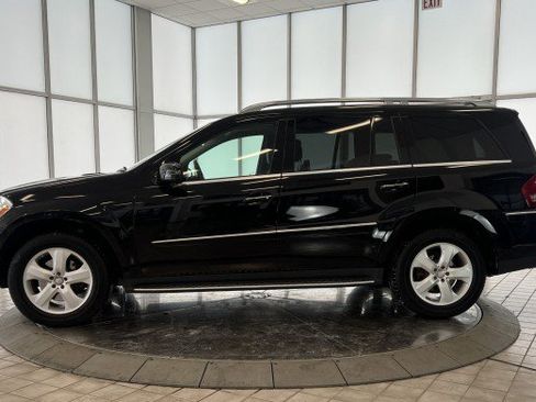 Used 2011 Mercedes-Benz GL 450 4MATIC image 5
