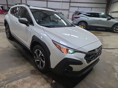 Used 2025 Subaru Crosstrek 2.0i Premium image 6
