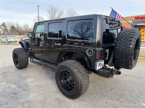 Used 2014 Jeep Wrangler Unlimited Sahara w/ Connectivity Group image 3