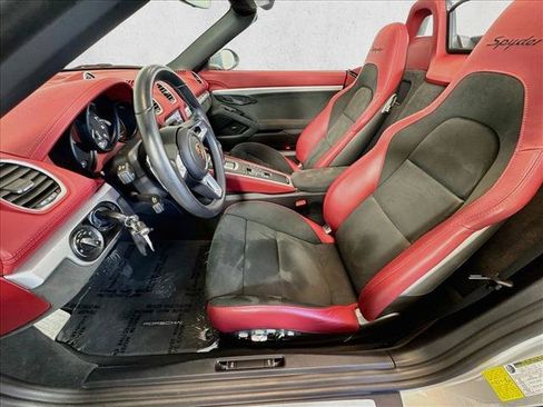 Certified 2023 Porsche 718 Boxster Spyder RWD image 5