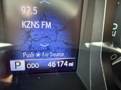 Used 2020 Toyota Tacoma TRD Sport 4x4 4dr Double Cab 5 image 13