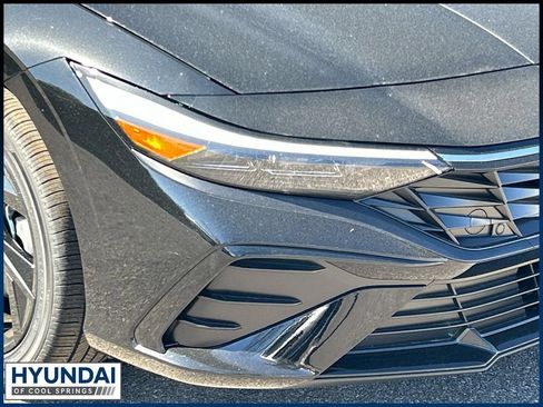 New 2026 Hyundai Elantra SEL Sport Premium FWD image 9