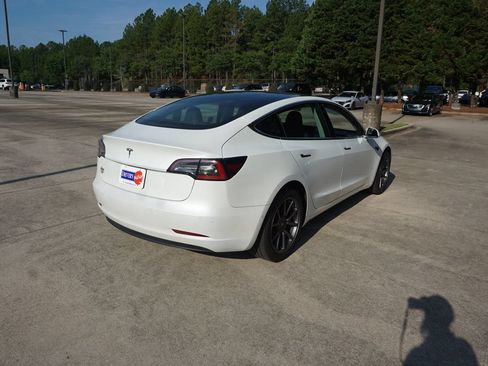Used 2020 Tesla Model 3 Standard Range Plus RWD image 24