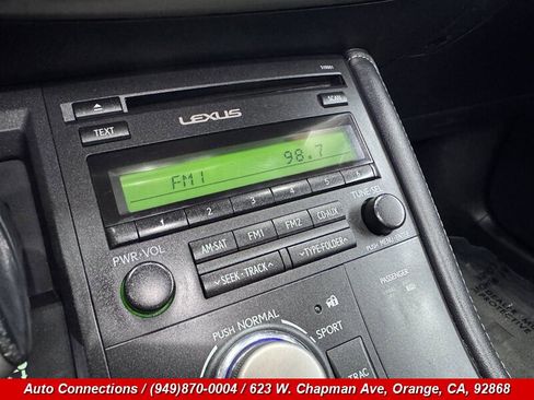 Used 2015 Lexus CT 200h image 16