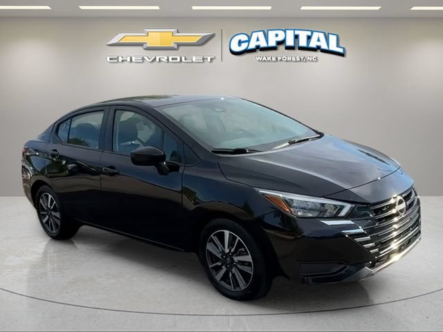 Used 2025 Nissan Versa SV FWD image 7