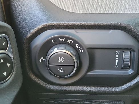 New 2026 Jeep Gladiator Sport AWD/4WD image 11