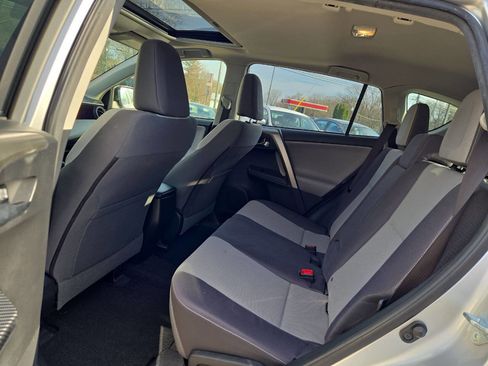 Used 2015 Toyota RAV4 XLE image 16