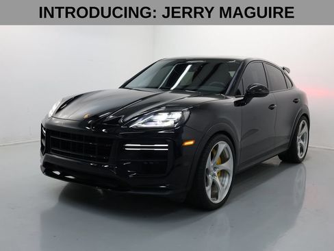 Used 2024 Porsche Cayenne Turbo GT AWD/4WD image 2