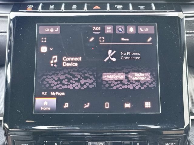 Used 2025 Jeep Grand Cherokee Altitude AWD/4WD image 24