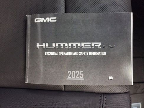New 2025 GMC Hummer EV 3X w/ LPO, Dark Essentials Package image 28