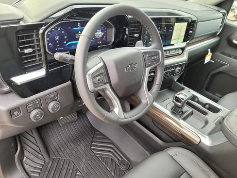 New 2026 Chevrolet Silverado 1500 RST w/ Dark Appearance Package image 15
