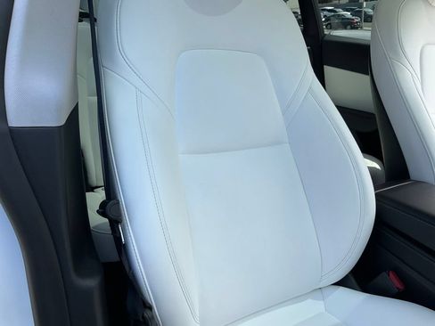 Used 2021 Tesla Model Y Long Range AWD/4WD image 71