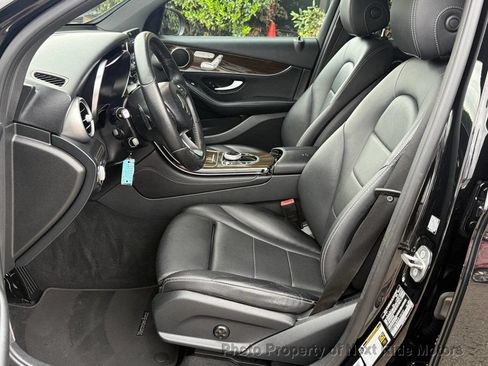 Used 2017 Mercedes-Benz GLC 300 image 7