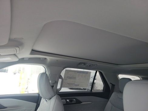 New 2026 Ford Explorer Platinum w/ LUX Leather Package image 16