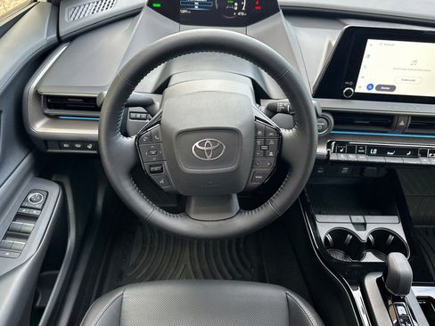Used 2026 Toyota Prius XLE image 16