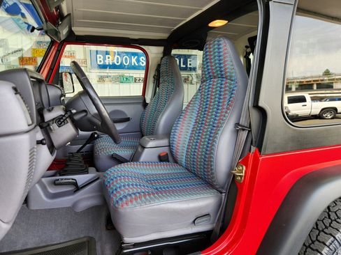 Used 1997 Jeep Wrangler Sport AWD/4WD image 4