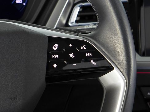 Used 2023 Audi Q4 e-tron Premium Plus w/ Premium Plus image 29