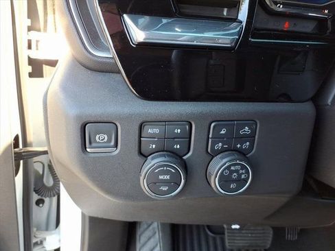 Used 2024 Chevrolet Silverado 1500 LTZ w/ Z71 Off-Road Package image 8