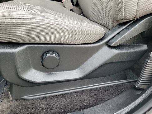 Used 2018 Ford F150 XLT RWD image 15