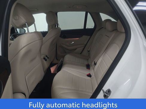 Used 2022 Mercedes-Benz GLC 300 4MATIC w/ Premium Package Lite image 8