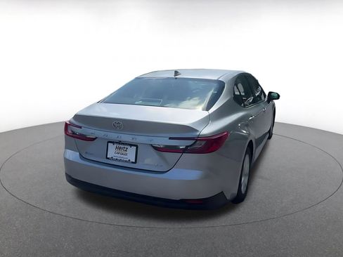Used 2025 Toyota Camry LE image 14