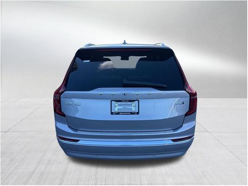 New 2026 Volvo XC90 B6 Plus w/ Protection Package Premier image 5