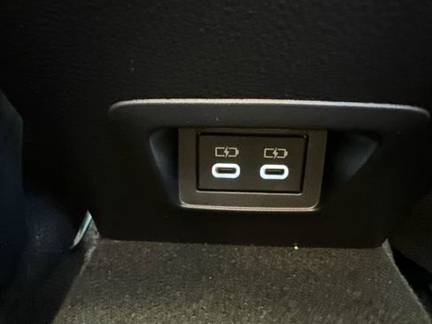 Certified 2024 Toyota Corolla Cross LE w/ Moonroof Package image 19