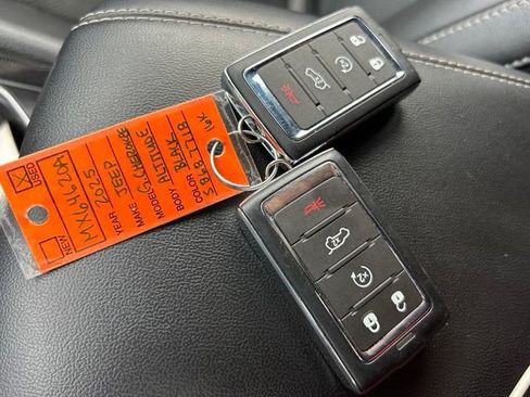 Used 2025 Jeep Grand Cherokee L Laredo RWD image 20