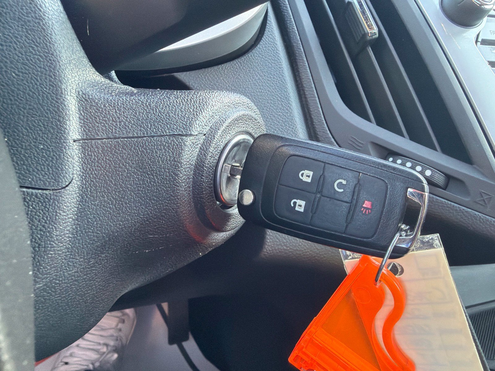 Used 2016 Chevrolet Equinox LT FWD image 18