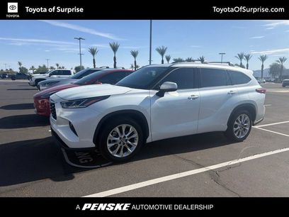 Used 2023 Toyota Highlander Limited
