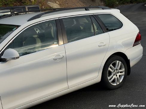 Used 2011 Volkswagen Jetta TDI FWD image 37