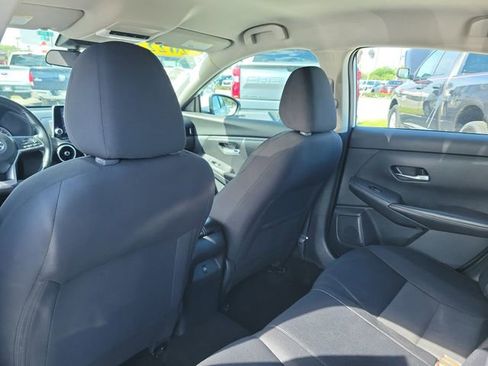 Used 2022 Nissan Sentra SV image 14