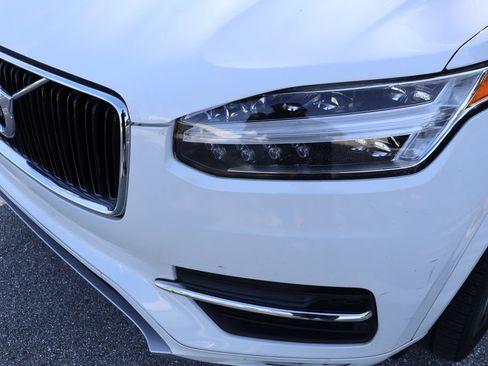 Used 2019 Volvo XC90 T5 Momentum w/ Protection Package Premier FWD image 3