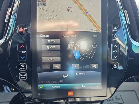 Used 2022 Toyota Prius Limited image 27