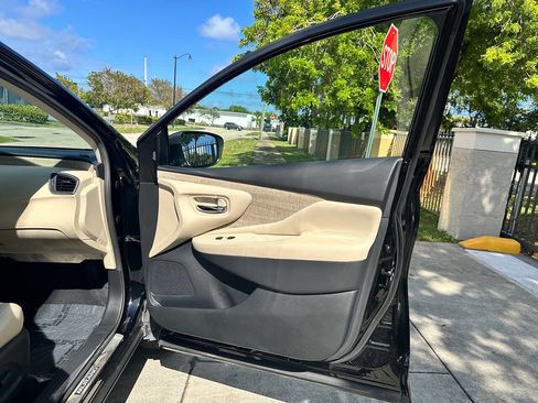 Used 2024 Nissan Murano SL image 32