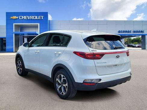 Used 2022 Kia Sportage LX FWD image 3