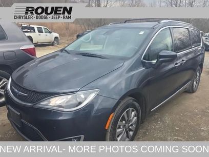Used 2019 Chrysler Pacifica Touring-L Plus w/ Advanced Safetytec Group