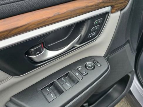 Used 2018 Honda CR-V EX-L image 16