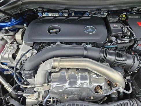 Certified 2025 Mercedes-Benz GLA 250 image 21