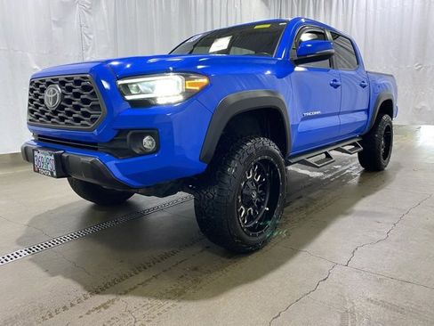 Used 2020 Toyota Tacoma TRD Off-Road image 26